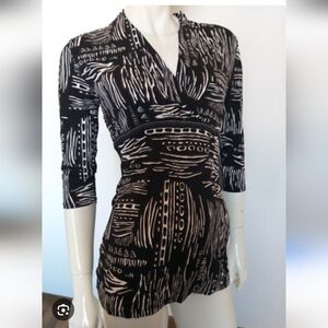 Marc Cain Black and White Bodycon Top 3/4 Sleeve Size Small